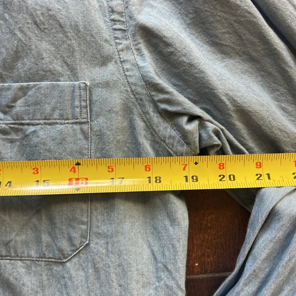 Epaulet NYC - soft chambray button down with club collar - Picture 3 of 4